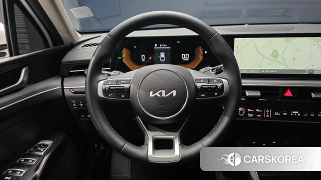 Kia The New K5 Hybrid 3rd generation 2025 Белый из Кореи, фото 4