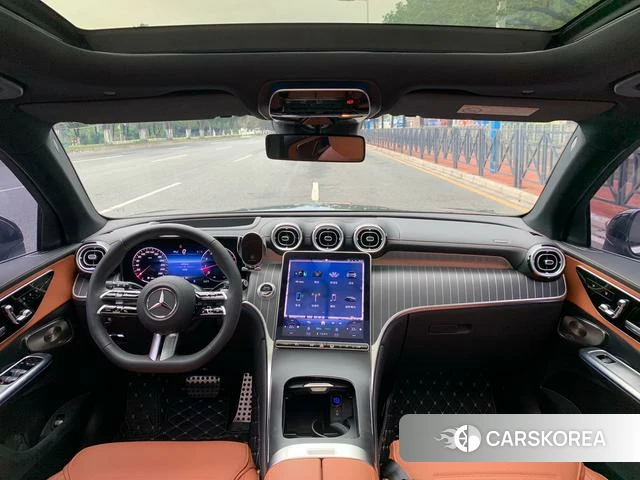 Mercedes-Benz GLC 2024 Черный из Китая, фото 4