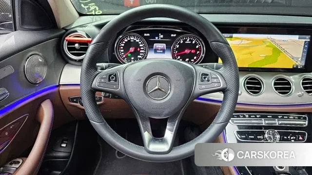 Mercedes-Benz E-Class W213 2018 Белый из Кореи, фото 4