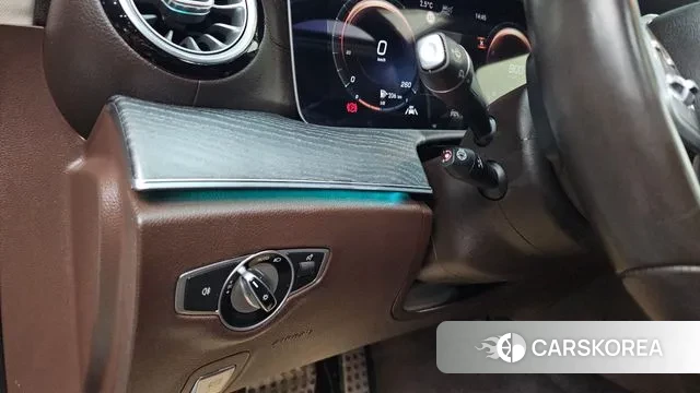 Mercedes-Benz CLS-Class C257 2020 Белый из Кореи, фото 4