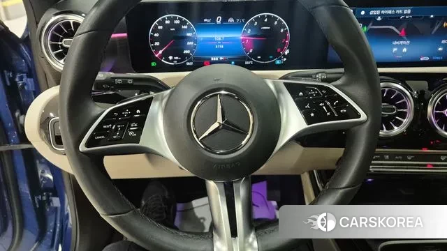 Mercedes-Benz A-Class W177 2024 Синий из Кореи, фото 4