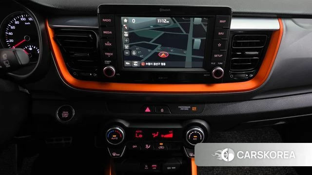 Kia Stonic 2018 Белый из Кореи, фото 4