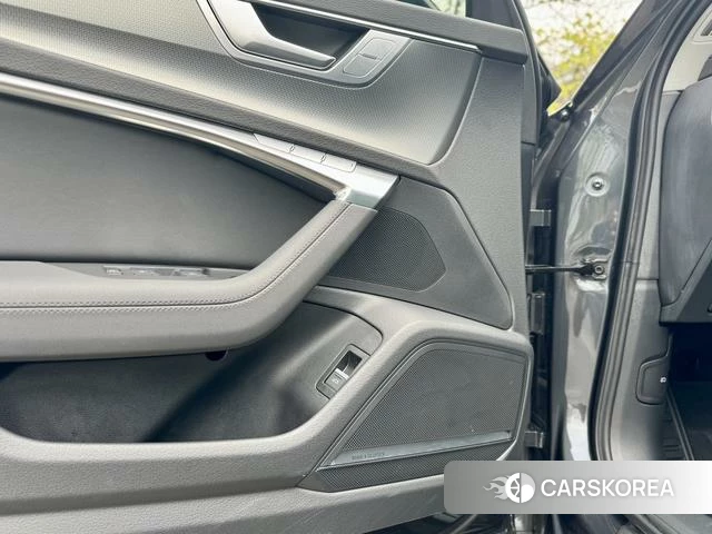Audi A6 (import) 2022 Темно-серый из Китая, фото 4