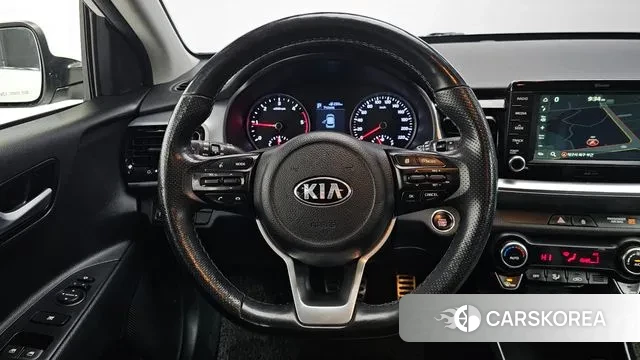 Kia Stonic 2019 Белый из Кореи, фото 4