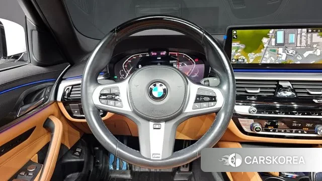 BMW 5 Series (G30) 2022 Белый из Кореи, фото 4