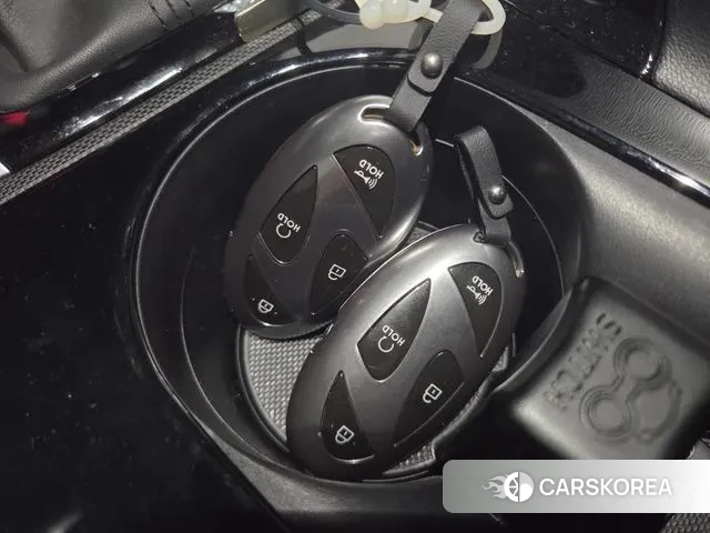 Hyundai The New Avante (CN7) 2023 Серебристо-серый из Кореи, фото 4