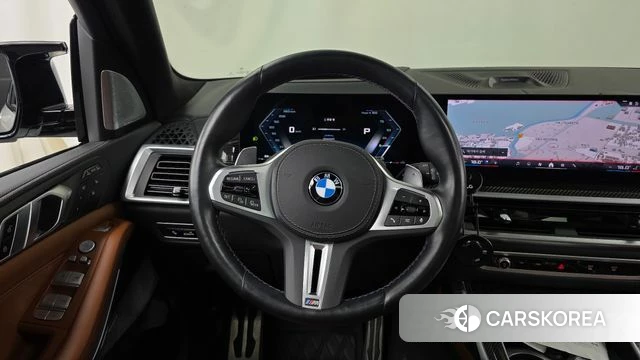 BMW X7 (G07) 2023 Белый из Кореи, фото 4