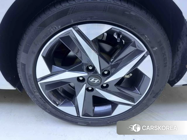 Hyundai Elantra 2022 Белый из Китая, фото 4