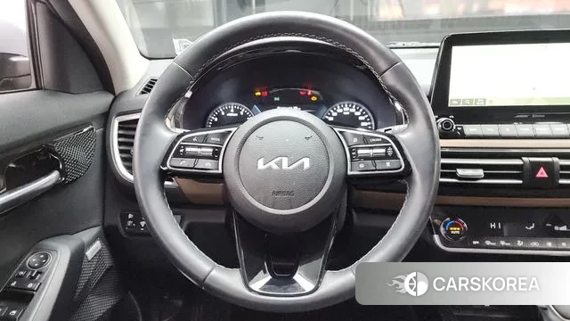 Kia Seltos 2021 Черный из Кореи, фото 4