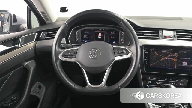 Volkswagen Passat GT (B8) 2021 Серебристо-серый из Кореи, фото 4
