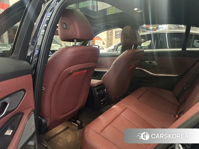 BMW 3 series 2024 Черный из Китая, фото 4