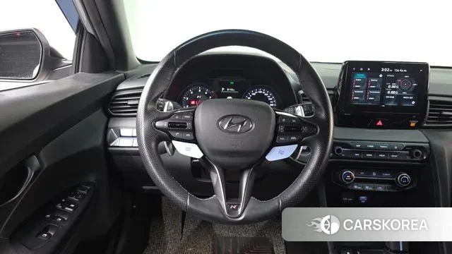 Hyundai Veloster (JS) 2022 Серебристо-серый из Кореи, фото 4