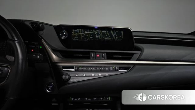 Lexus ES300h 7th generation 2019 Серебристо-серый из Кореи, фото 4