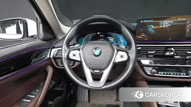 BMW 5 Series (G30) 2021 Белый из Кореи, фото 4