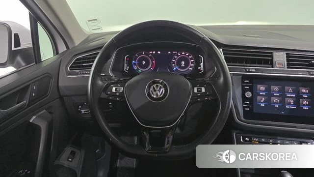 Volkswagen Tiguan second Generation 2020 Белый из Кореи, фото 4