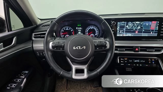 Kia K5 3rd generation 2023 Черный из Кореи, фото 4