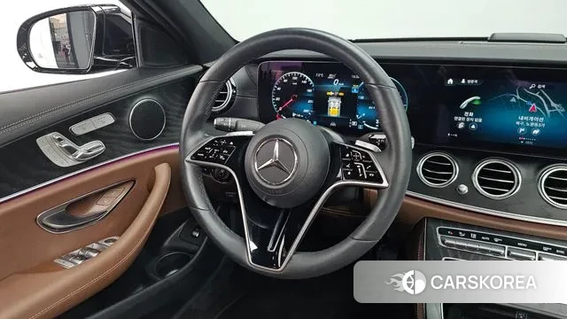 Mercedes-Benz E-Class W213 2023 Черный из Кореи, фото 4