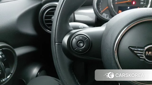 Mini Cooper 2018 Синий из Кореи, фото 4