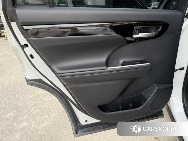Toyota Highlander 2024 Белый из Китая, фото 4