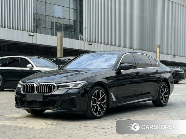 BMW 5 series 2023 Черный из Китая, фото 4