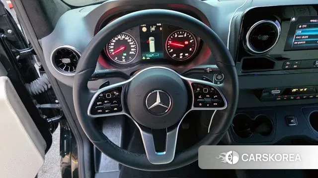 Mercedes-Benz Sprinter 2024 Черный из Кореи, фото 4