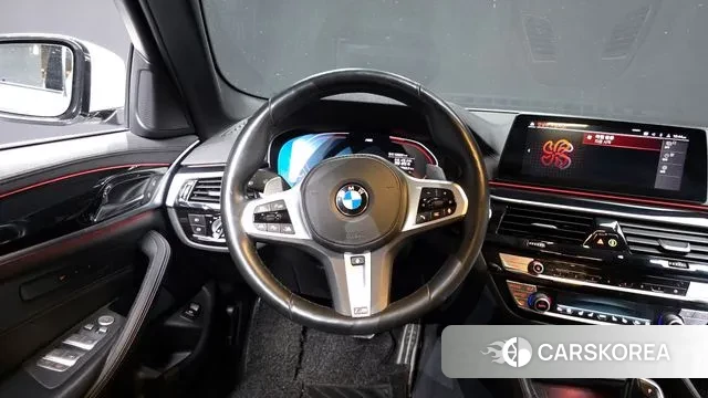 BMW 5 Series (G30) id 3344778 из Кореи 4