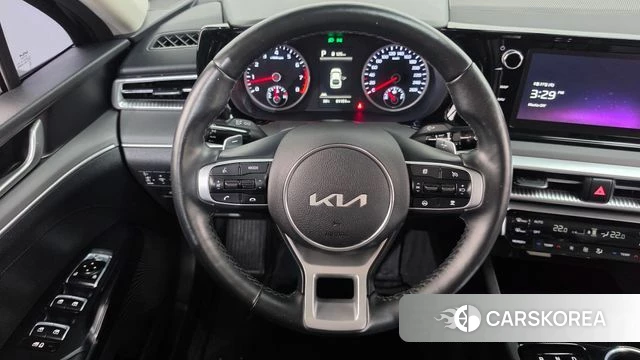 Kia K5 3rd generation 2023 Черный из Кореи, фото 4