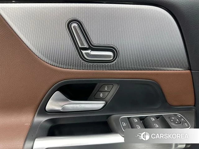 Mercedes-Benz GLB id 3902331 из Китая 4