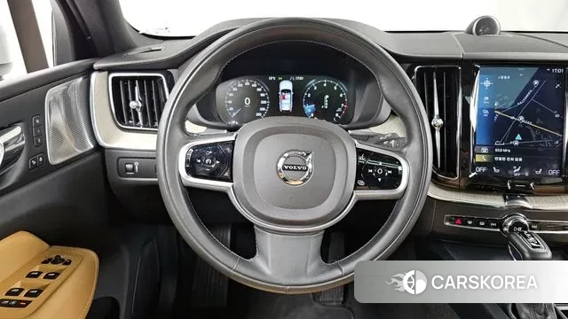 Volvo XC60 second Generation 2018 Белый из Кореи, фото 4