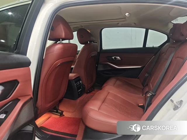BMW 3 series 2022 Белый из Китая, фото 4