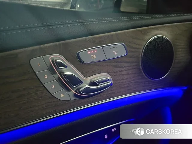 Mercedes-Benz E-Class W213 2021 Белый из Кореи, фото 4