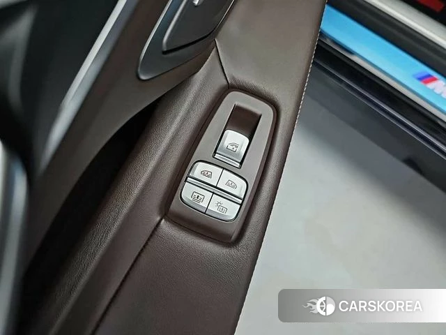 BMW 7 Series (G11) 2018 Черный из Кореи, фото 4