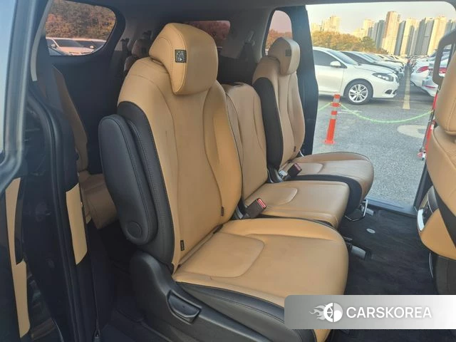 Kia Carnival 4th generation 2022 Черный из Кореи, фото 4