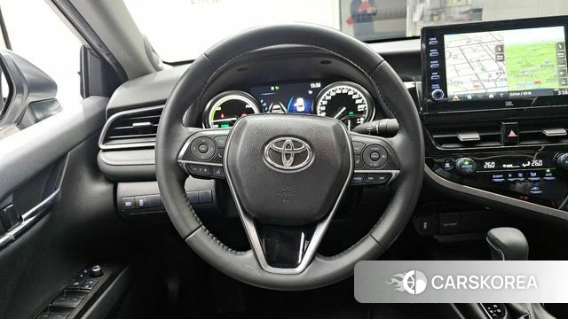 Toyota Camry (XV70) 2021 Белый из Кореи, фото 4
