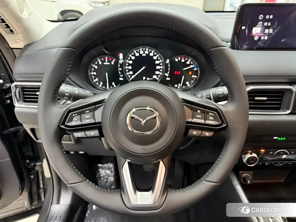 Mazda CX-5 2026 Silver/gray из Китая, фото 4