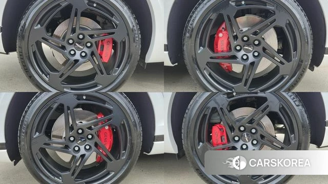 Genesis GV70 2024 Белый из Кореи, фото 4