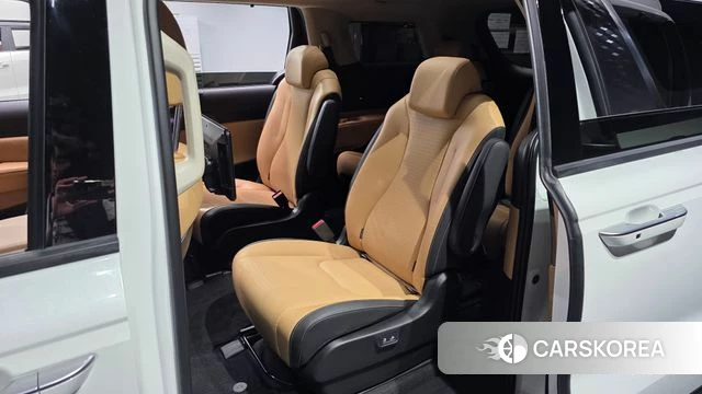 Kia Carnival 4th generation 2023 Белый из Кореи, фото 4