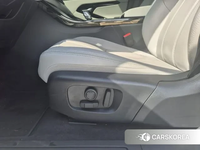 Land Rover Range Rover Evoque 2nd Generation 2024 Белый из Кореи, фото 4