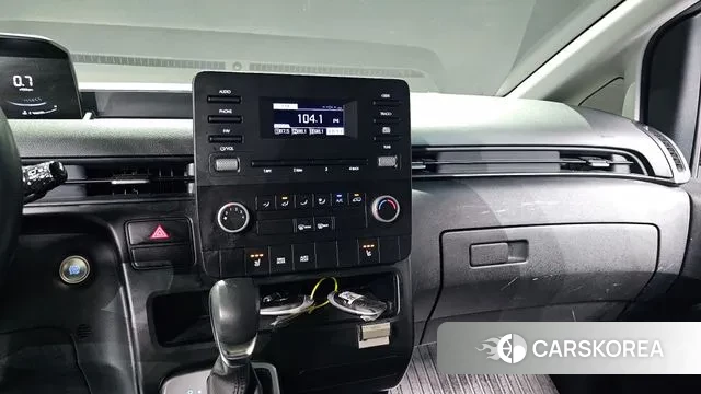 Hyundai Staria 2022 Серебристо-серый из Кореи, фото 4