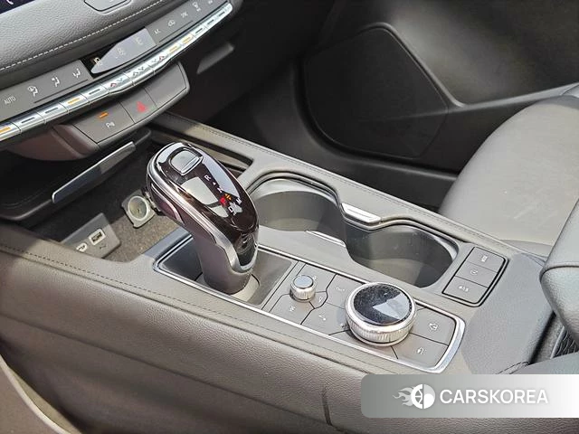 Cadillac XT4 2022 Черный из Китая, фото 4