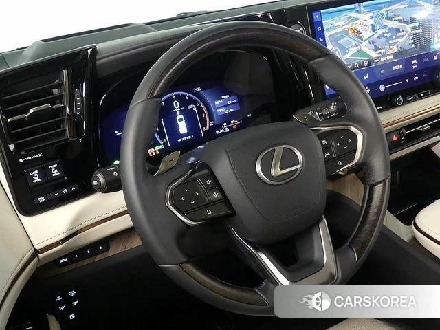 Lexus LM Second Generation 2025 Белый из Кореи, фото 4