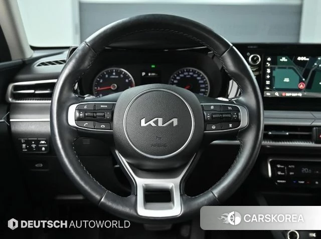 Kia K5 3rd generation 2023 Серый из Кореи, фото 4