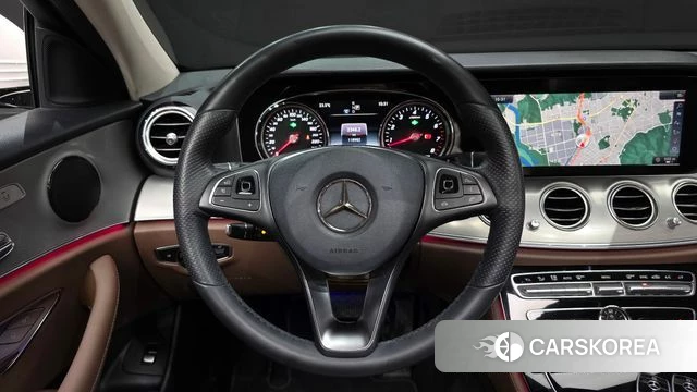 Mercedes-Benz E-Class W213 2018 Белый из Кореи, фото 4