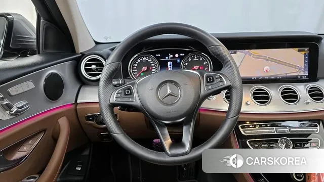 Mercedes-Benz E-Class W213 2018 Серый из Кореи, фото 4