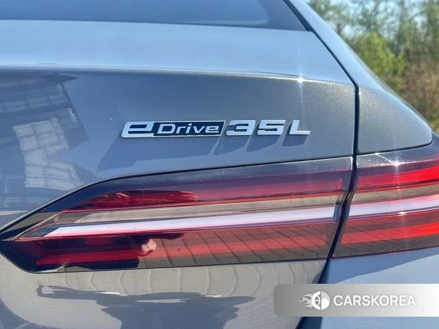 BMW i5 2024 Другой из Китая, фото 4