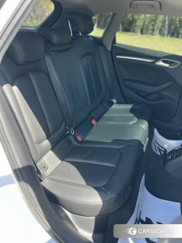 Audi A3 2019 Белый из Китая, фото 4