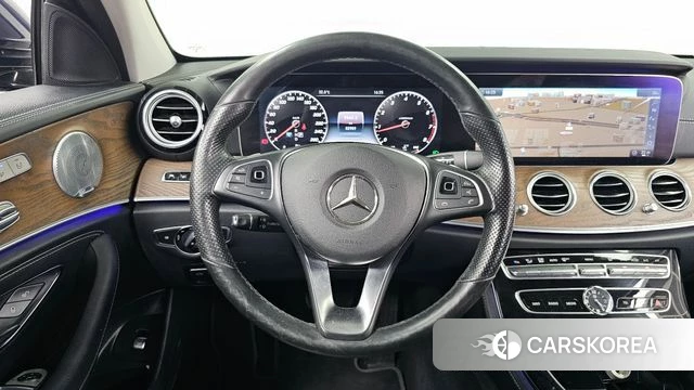 Mercedes-Benz E-Class W213 2018 Синий из Кореи, фото 4