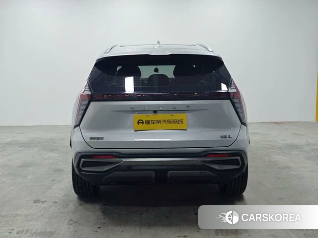 Geely Automobile Boyue L 2023 Серебристо-серый из Китая, фото 4