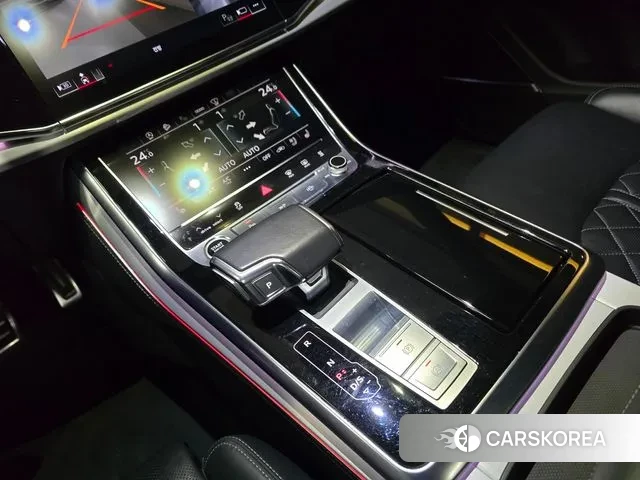 Audi Q8 (4M) 2022 Белый из Кореи, фото 4