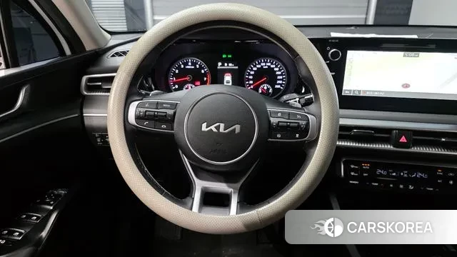 Kia K5 3rd generation 2023 Белый из Кореи, фото 4